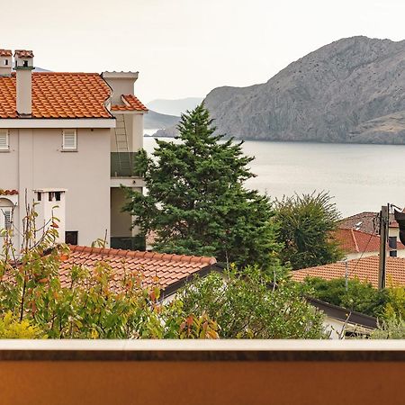 Apartments Dujmovic With Terrace Башка Екстер'єр фото